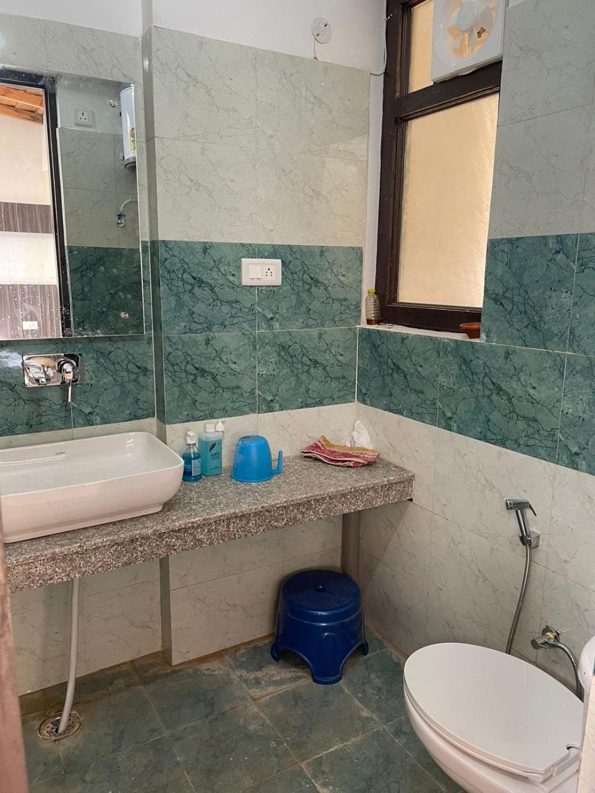Kafal Tree Home Stay - Pet Friendly Bhowali Exteriör bild